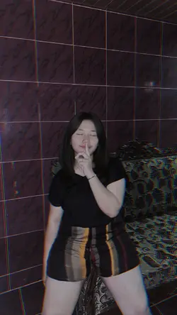 color glitch effect