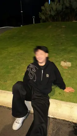 blur face cool
