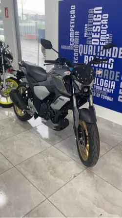 Yamaha - FZ15 