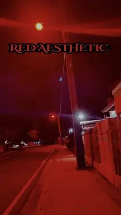 Rote aesthetic 