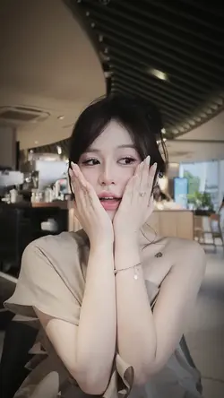 Lạc vào rừng hoa