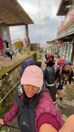 mendaki gunung trend