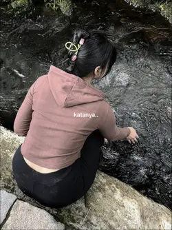 katanya pergi sebent