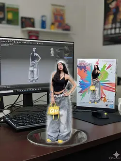 FIGURINE