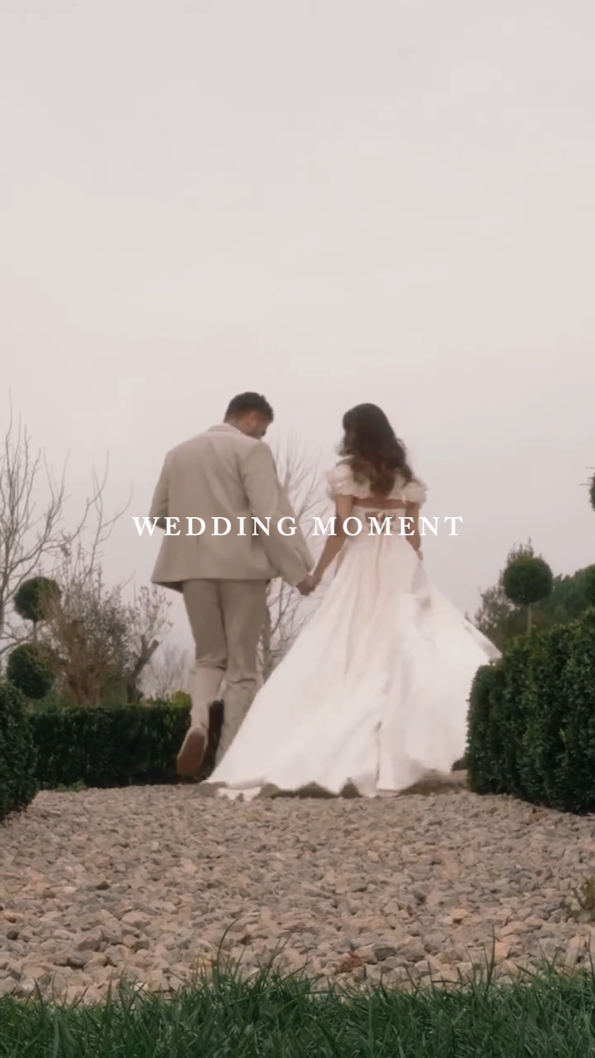wedding moment