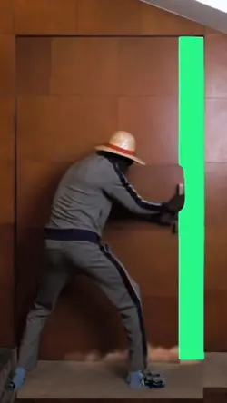 Abrindo porta