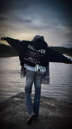 Trend quay lưng khoe