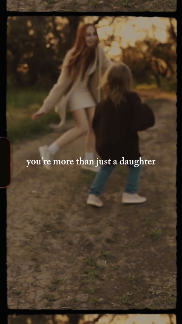 mom and daughter