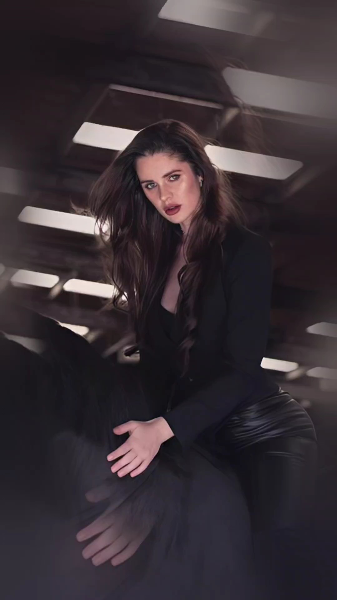 كيف بارضى بابتعادك؟ 