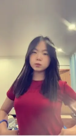当我学某个小狗拍照时