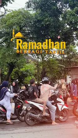 Berbagi takjil 