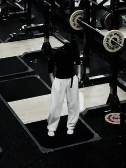 Gym dark aesthetic