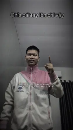 Trend chỉa tay lên 