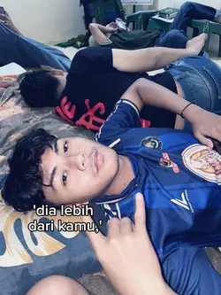 dia lebih dari l