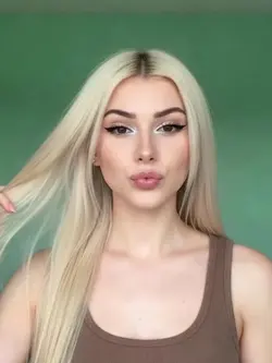 Chi è quella ragazza che esiste solo nei miei sogni?