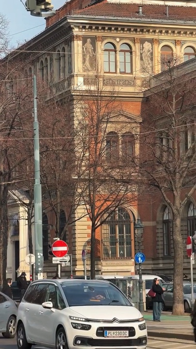 TRANSITION ÉPIQUE