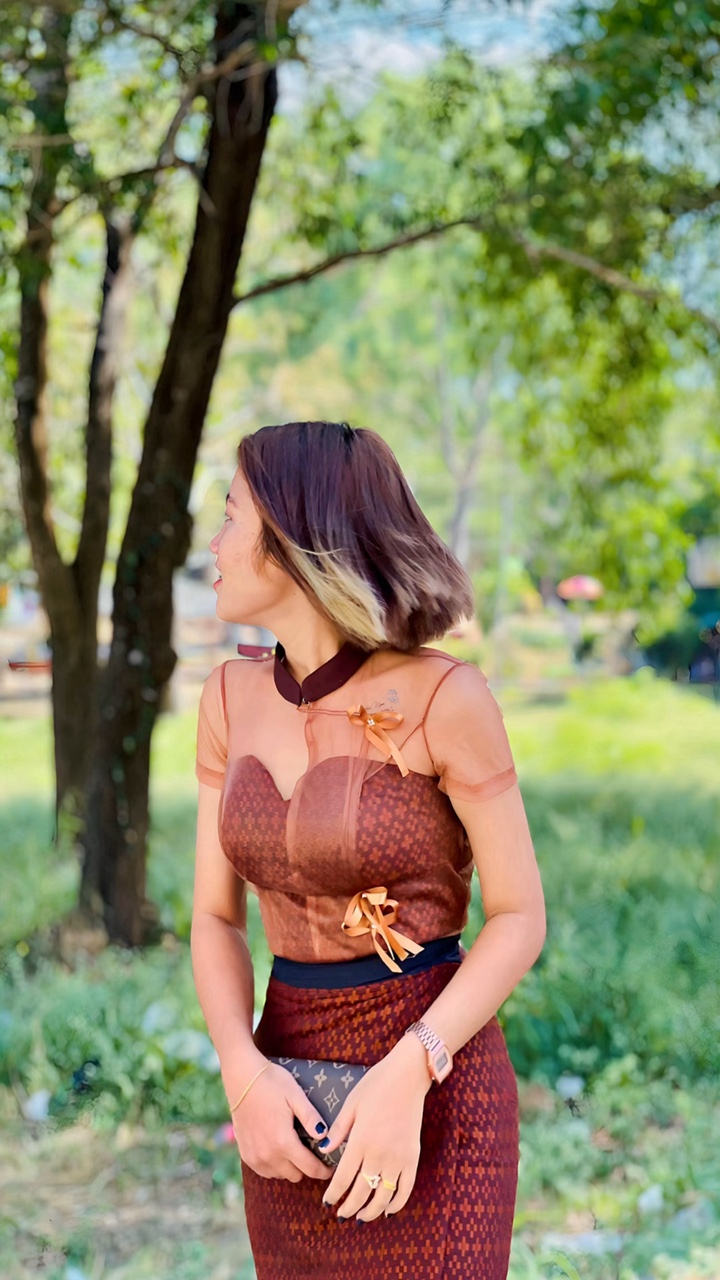 ရင်မှာ ဝမ်းနည်းကြေကွဲ..💔🥀