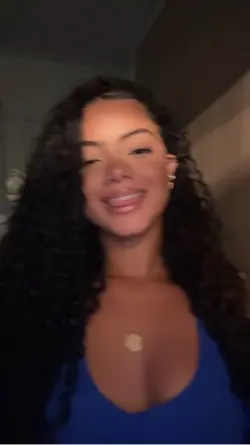 Vc me liga e diz