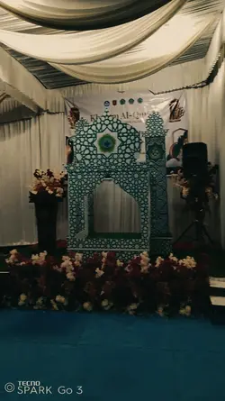 senyum tipis Kaliman