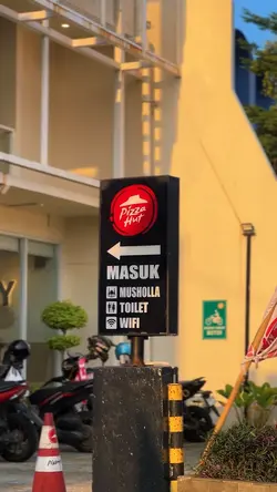 KISSME THRU THEPHONE