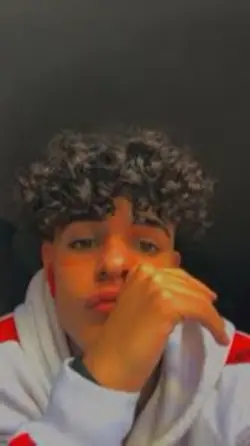 ELLE FAIT QUE TWERKE