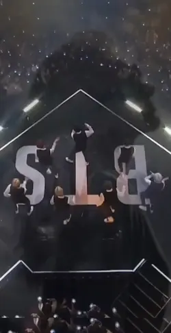 BTS🤩