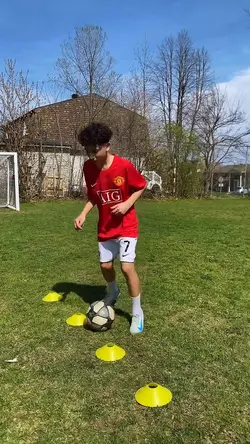FOOTBAL TRAINING 
