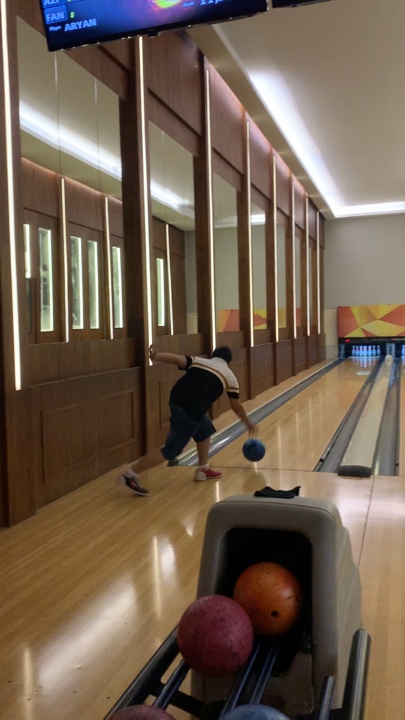 BOLOS