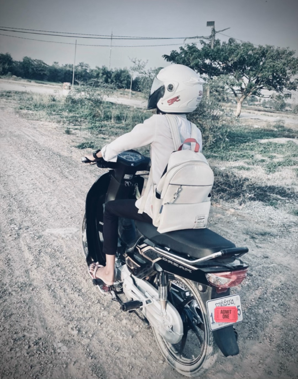 ទោះបីជាខ្ញុំរៀនមិនពូកែ តែខ្ញុំមិនបោះបង់ឡើយ