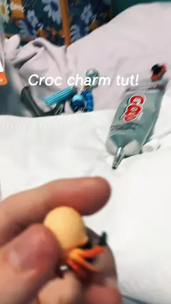 CROC CHARM TUT