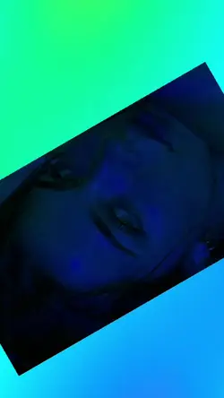 Nel labirinto al neon