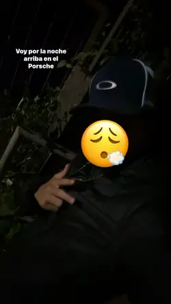 por la noche 