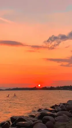 senja yang datang 