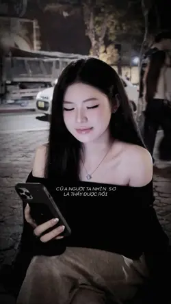 Mắt hai mí mà phải