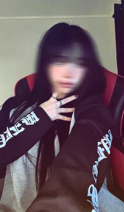 blurry face