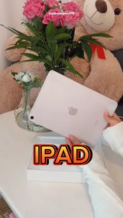 Unboxing IPAD