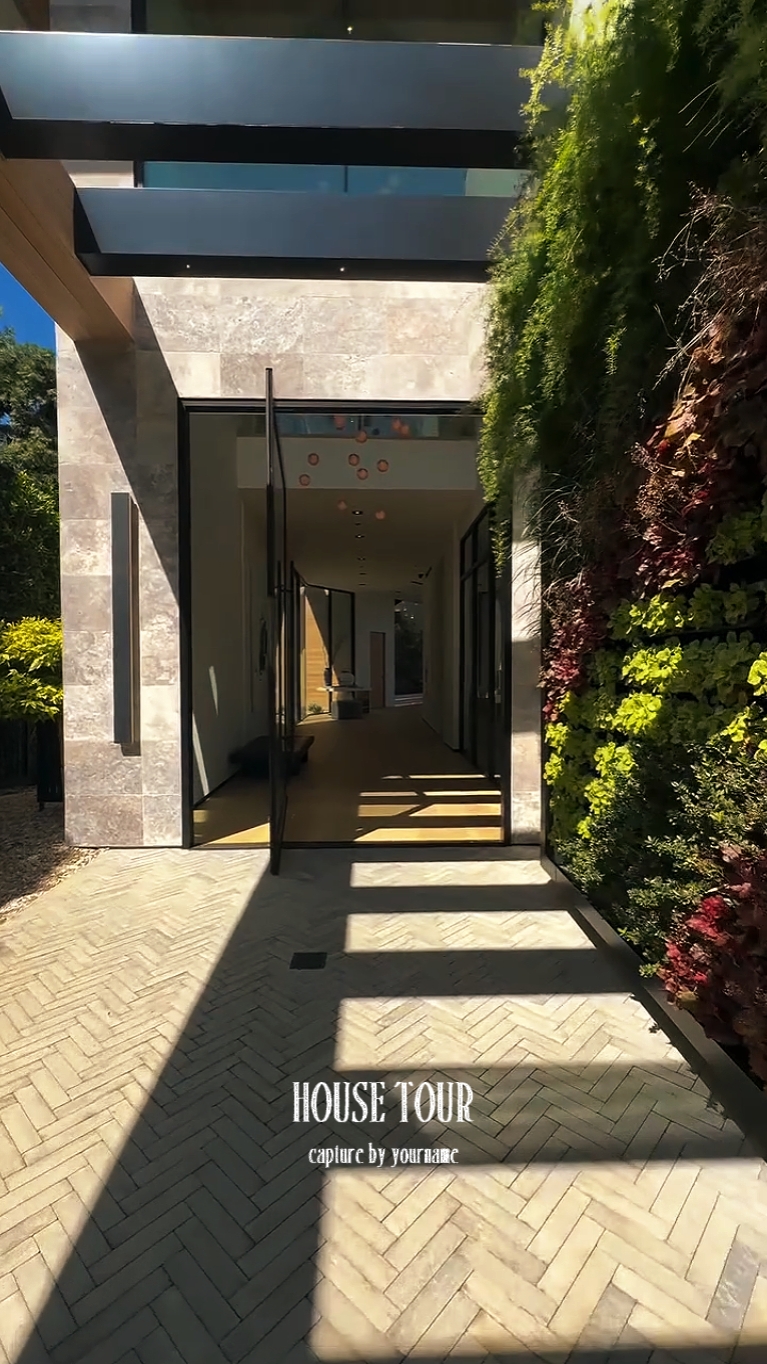 HOUSE TOUR