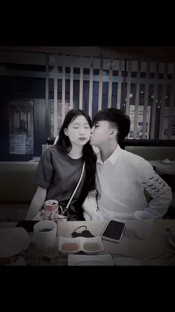 nắm tay anh đi