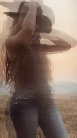 ela ouve serenata 