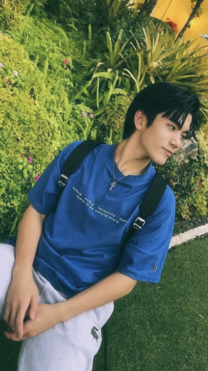 1 วีดีโอ 4 รูป ❤️🩵