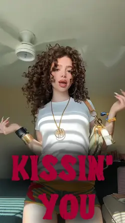 Kissing you trend