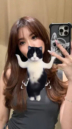 CUP BIBIR DIKECUP