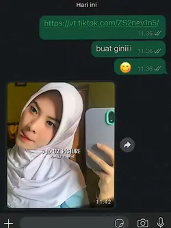 TREND FOTO POSE EMOT