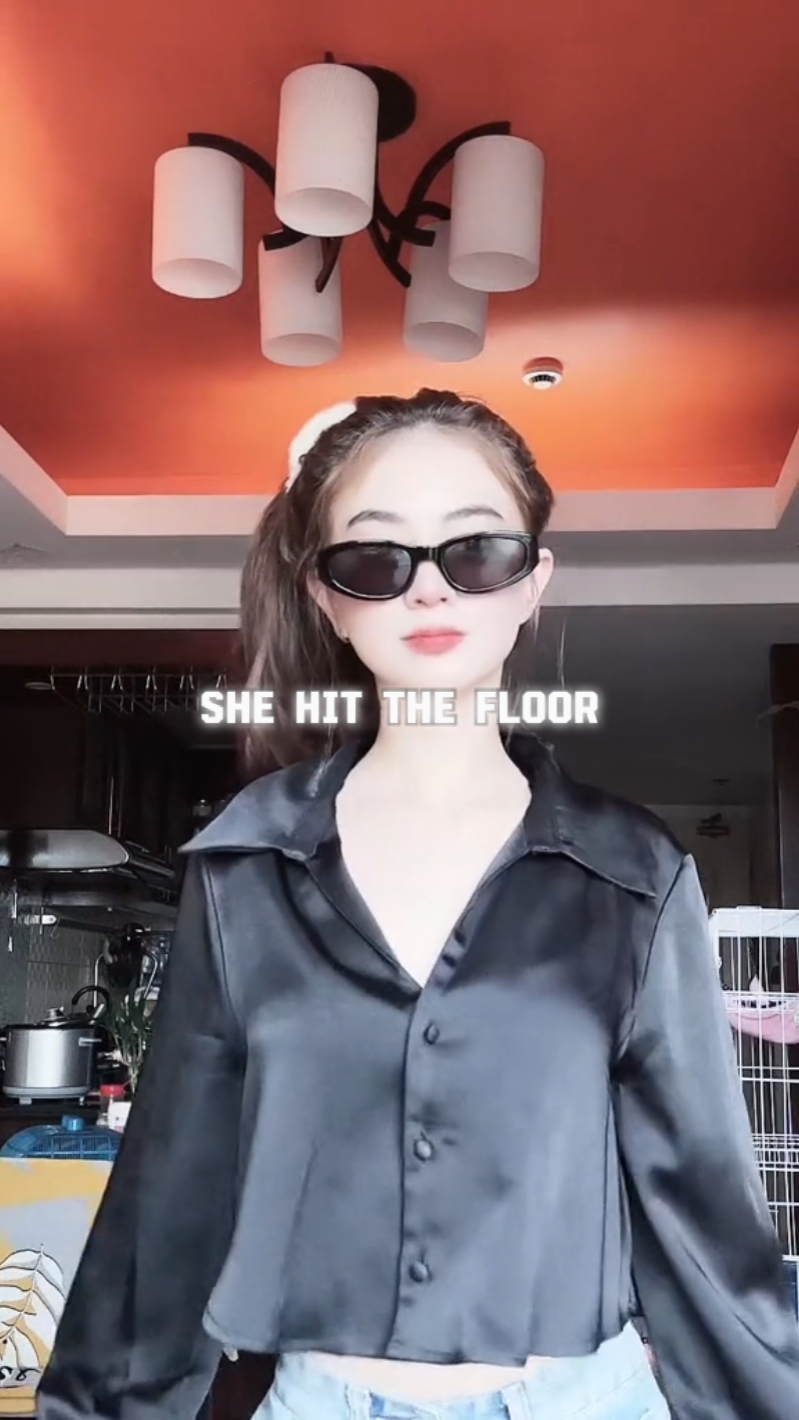 SHE HIT THE FLOOR