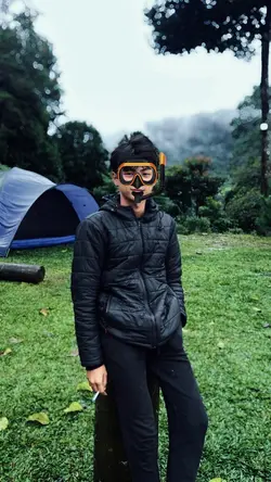 kacamata renang 