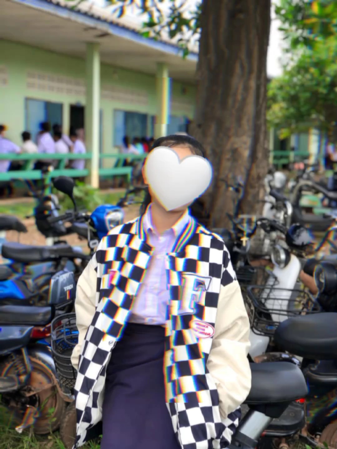 ລືມດຽວລະບໍ່ທຸກຄົນ