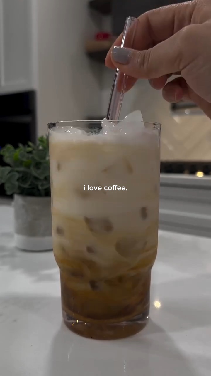 Me encanta el café.