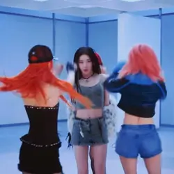 ITZY chaeryong edit
