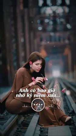 HAI MÁI NHÀ TRANH 