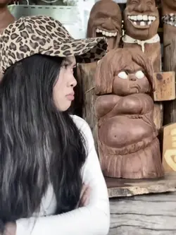 ចេញទៅវិញទៅ.....